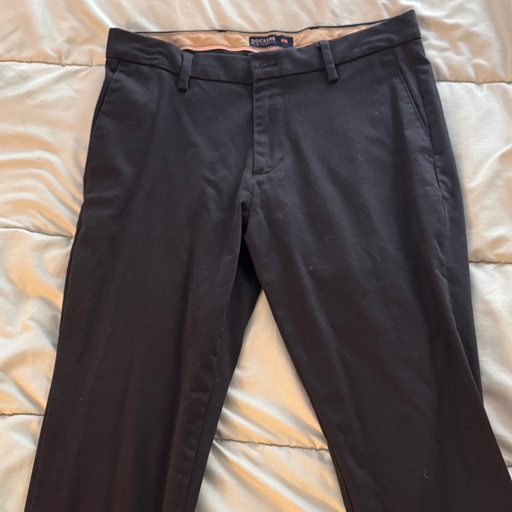 Dockers Men's Classic Black Chinos